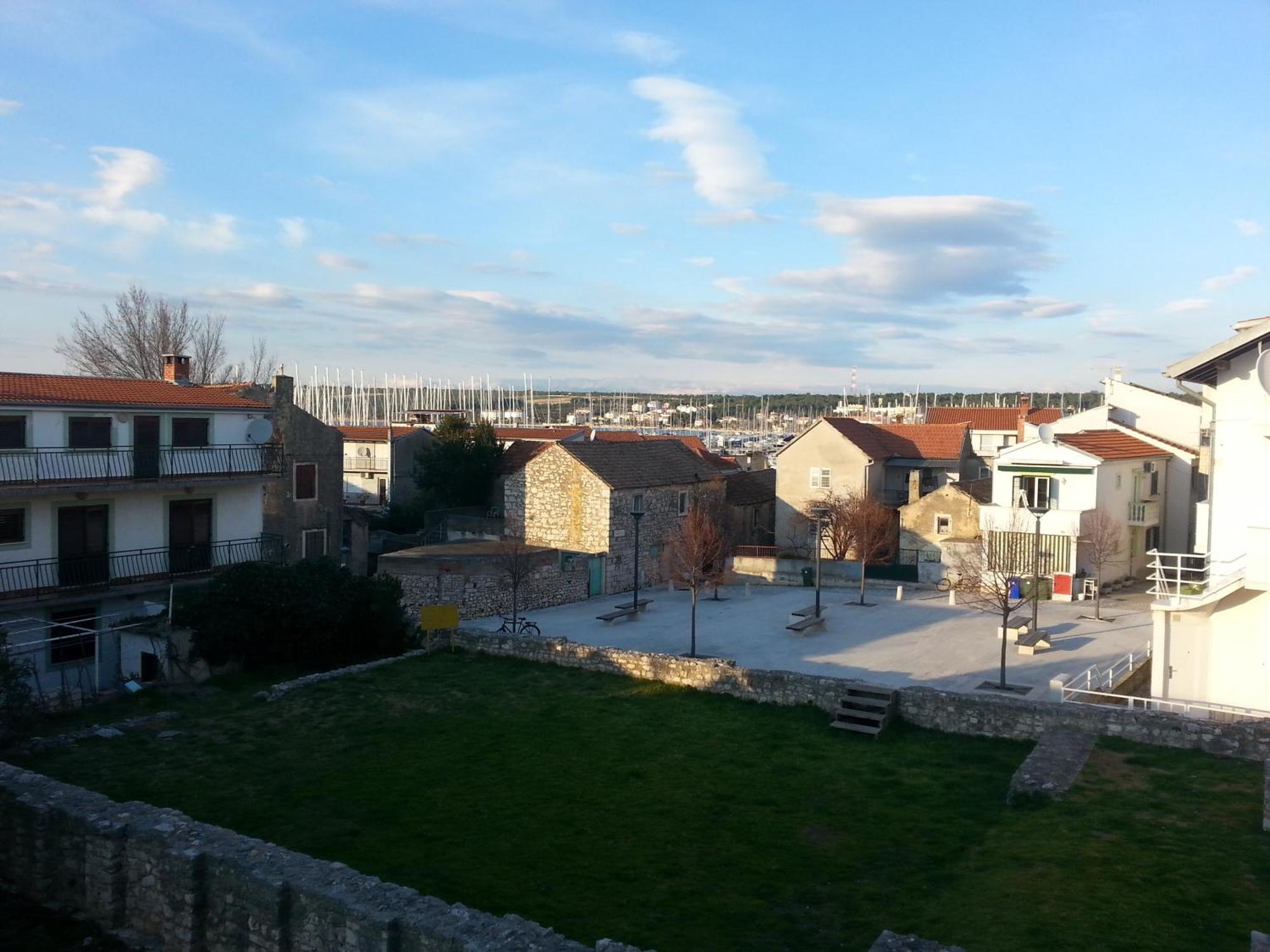 Apartments Lori Biograd Na Moru Room photo